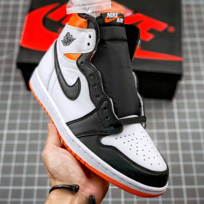 Tênis Nike Air Jordan 1