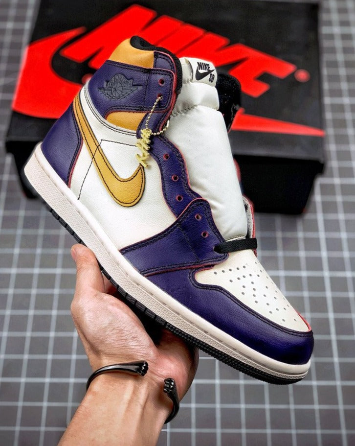 Tênis Nike Air Jordan 1