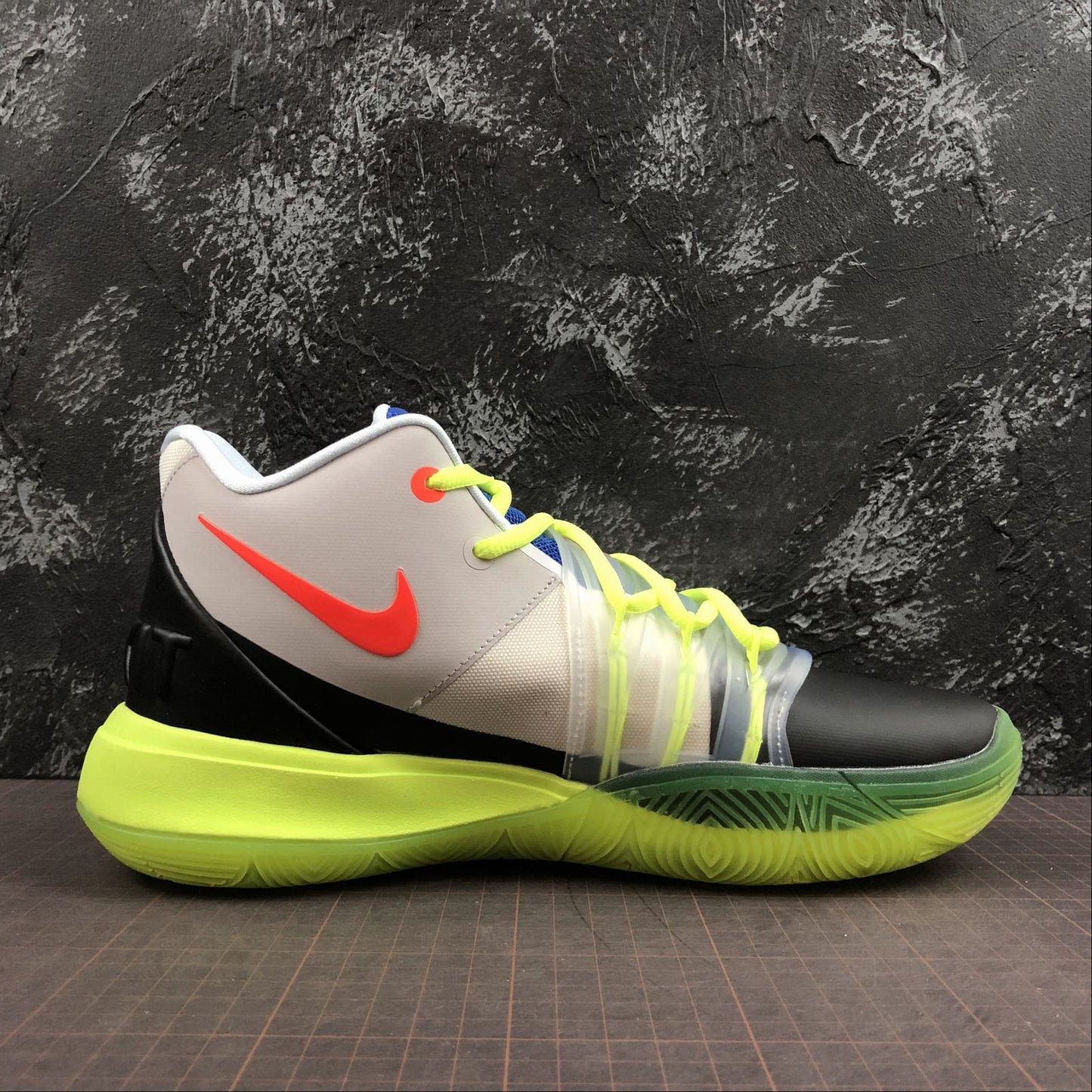 Tênis Nike Kyrie 5