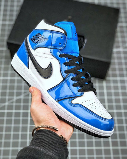 Tênis Nike Air Jordan 1