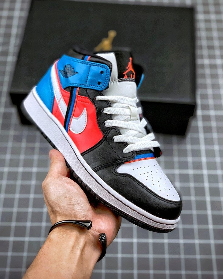 Tênis Nike Air Jordan 1