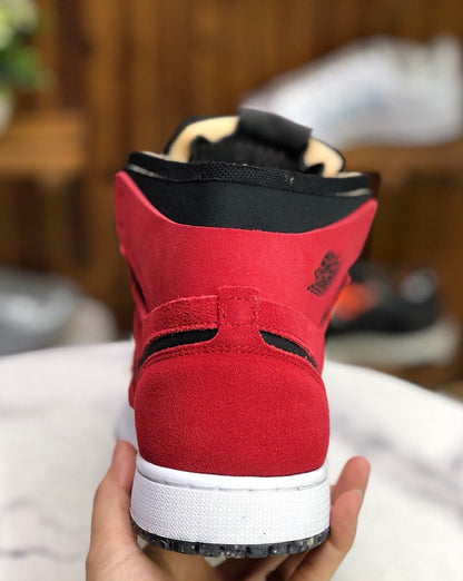 Tênis Nike Air Jordan 1