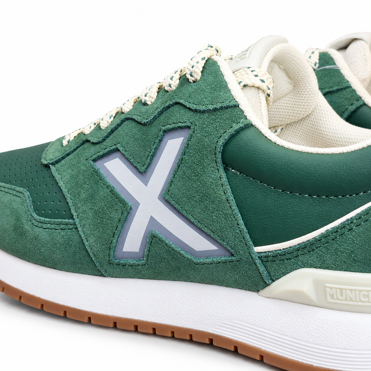 Munich Dash Premium 255 (BR:37, 41, 42)