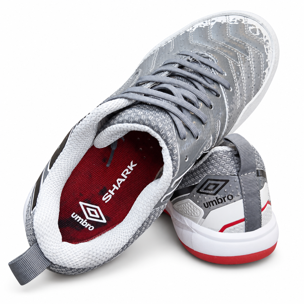 Umbro Pro 5 Bump Shark Edición Limitada (BR: 34, 36, 38, 39, 39, 40, 40, 41, 41, 42, 43)