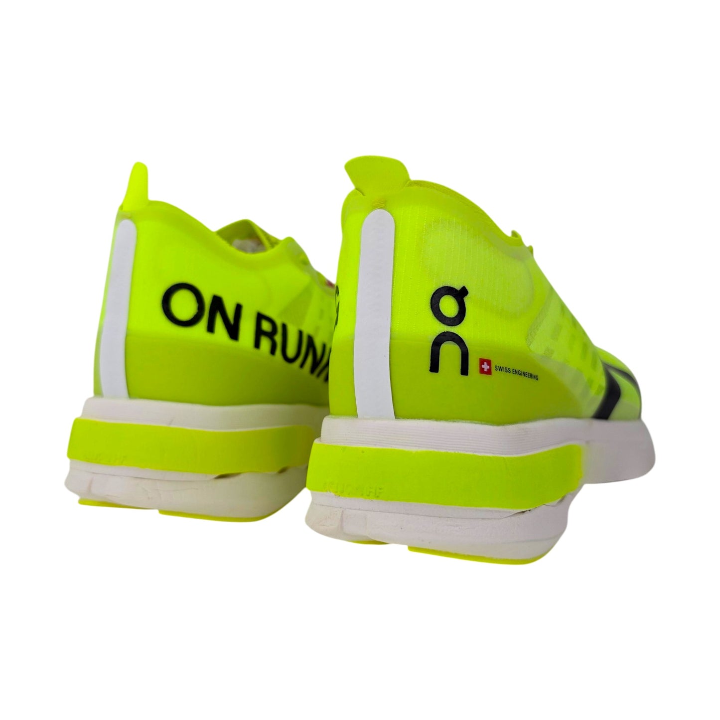 On Cloudboom Strike - Running (Corrida)